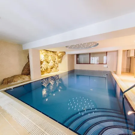 Hotel Wellness Vyhlidka 4*
